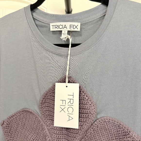 Tricia Fix Crochet Flower Tee *NWT* - Picture 3 of 3